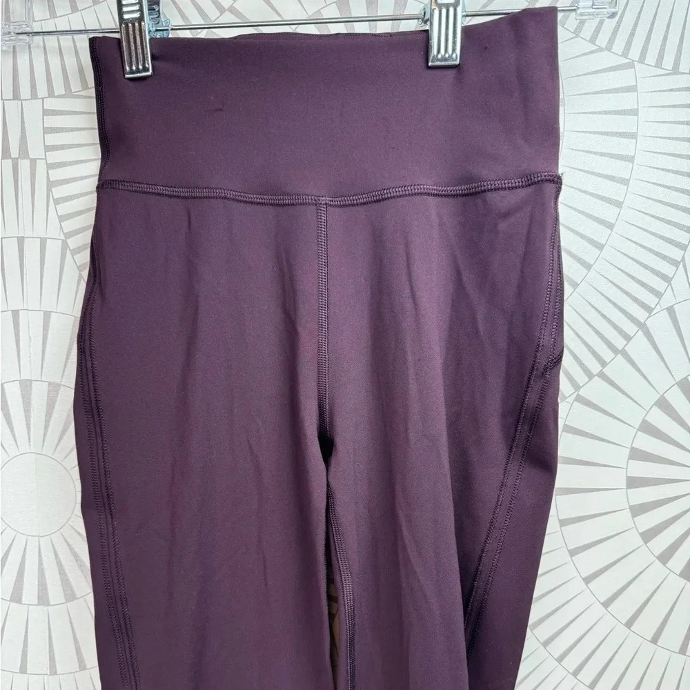 Lululemon Black Cherry Tied To It 7/8 Tight Leggings Womenโsโ Size 2
